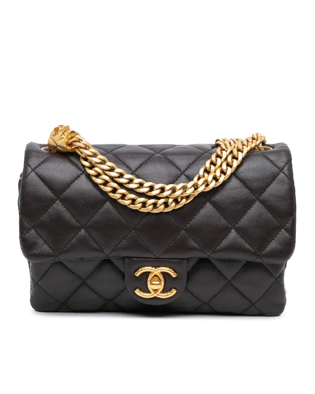 Seasonal Clearance Bags For Summer Quilted Lambskin Pillow Crush Flap Shoulder Bag with CC Turn-Lock Luxury Totes At The Lowest Prices Of The Season Seasonal Clearance Bags For Summer Quilted Lambskin Pillow Crush Flap Shoulder Bag with CC Turn-Lock Luxury Totes At The Lowest Prices Of The Season
