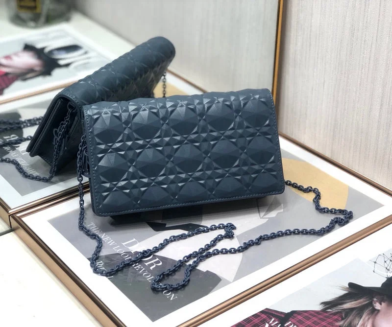 Chic Trend Collection Zynteeqs - Latest - 6425 Upgrade Your Look With Fashionable Bags Chic Trend Collection Zynteeqs - Latest - 6425 Upgrade Your Look With Fashionable Bags