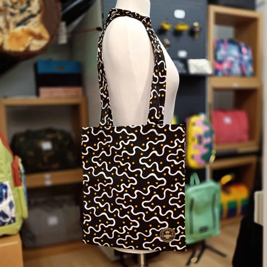 Feminine Luxe Style Sale The Night Sun 🌞 Tote Medium Trendy And Classic Bags Now At Unbeatable Discounts Feminine Luxe Style Sale The Night Sun 🌞 Tote Medium Trendy And Classic Bags Now At Unbeatable Discounts