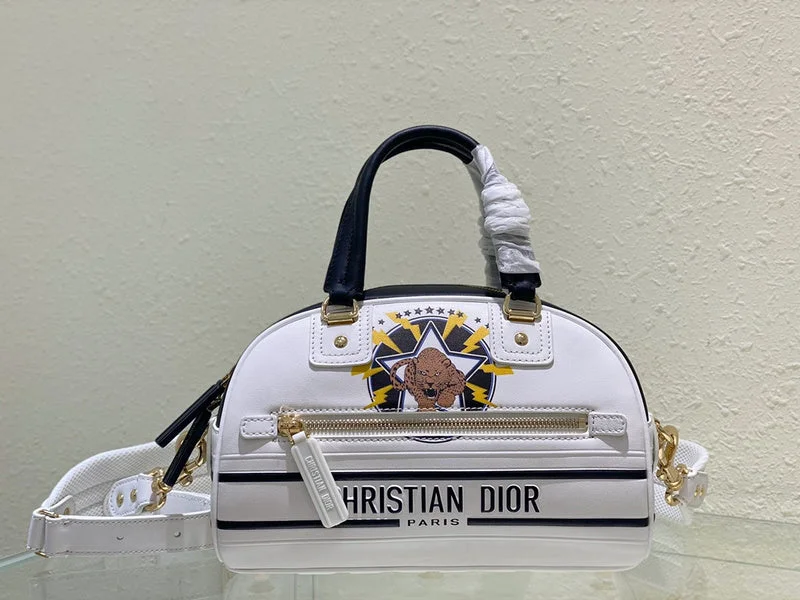 Trendy Looks On Sale Zynteeqs - Latest - 6222 Elevate Your Style With Our Handbag Sale Trendy Looks On Sale Zynteeqs - Latest - 6222 Elevate Your Style With Our Handbag Sale