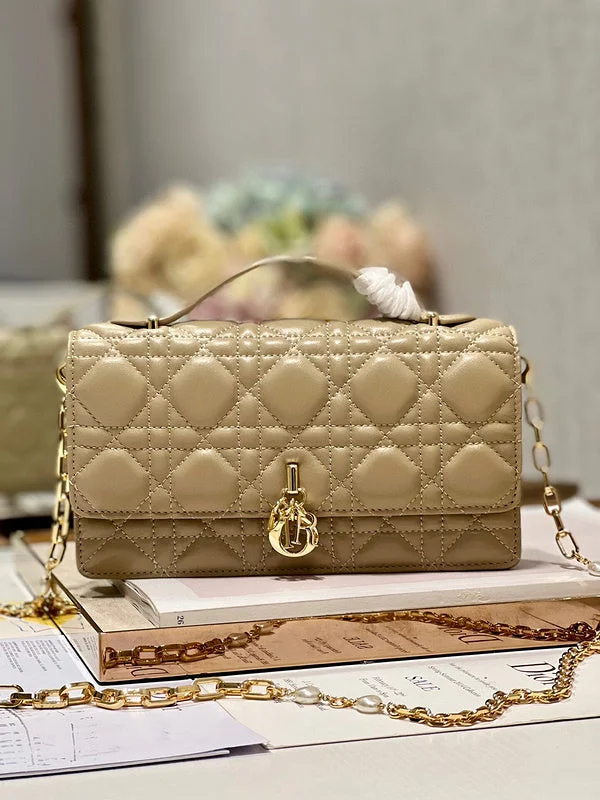 Fashion Essentials LCE - DIR Bags - 1352 Seasonal Sale On Trendy Handbags