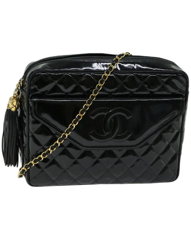Chic Style, Always In Vogue Chain Shoulder Bag with Matelasse Design and Patent Leather Finish Limited-Stock Handbag Sale For A Stylish Look Chic Style, Always In Vogue Chain Shoulder Bag with Matelasse Design and Patent Leather Finish Limited-Stock Handbag Sale For A Stylish Look
