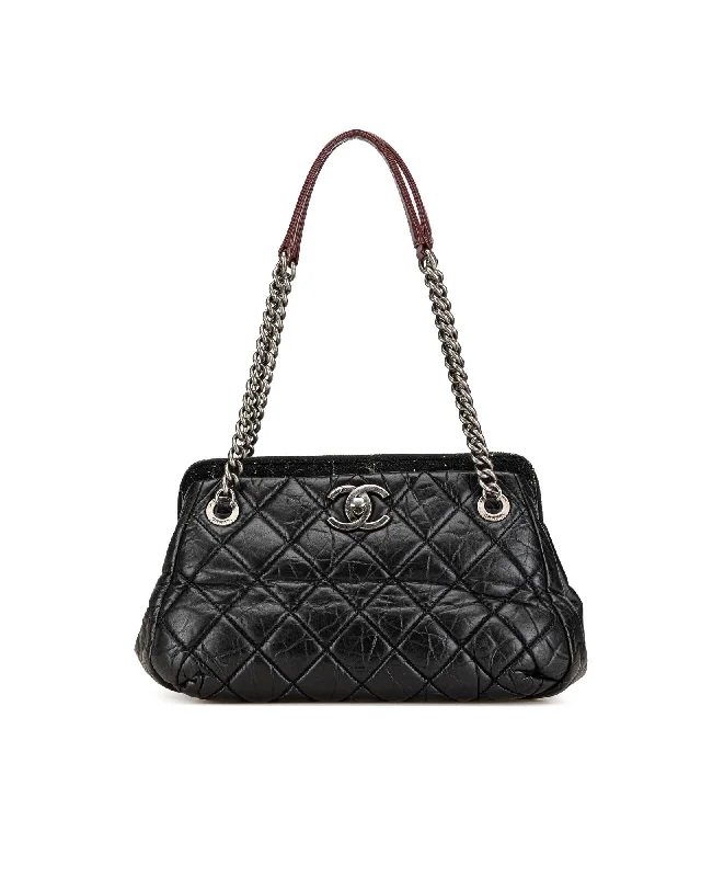 Contemporary Fashion Sale Aged Calfskin Quilted Bowler Bag with Chain Shoulder Straps Everyday Bags, Budget-Friendly Contemporary Fashion Sale Aged Calfskin Quilted Bowler Bag with Chain Shoulder Straps Everyday Bags, Budget-Friendly