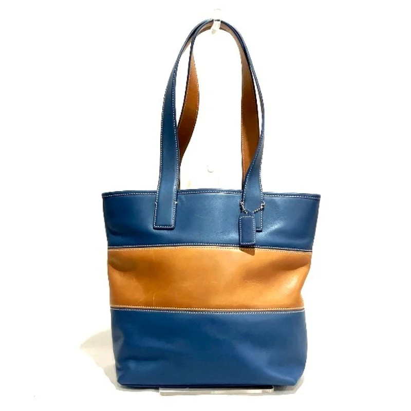 Coach Legacy  Leather Tote Bag (Pre-Owned)