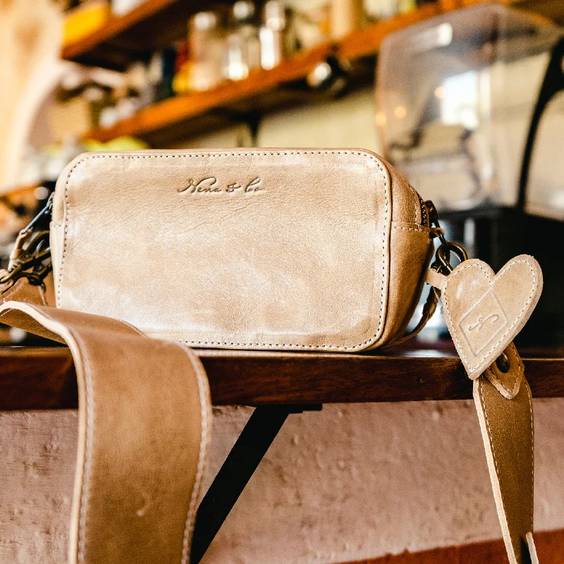 ESSENTIALS BAG - FULL LEATHER - CAMEL Affordable Elegance, Grab Yours Now