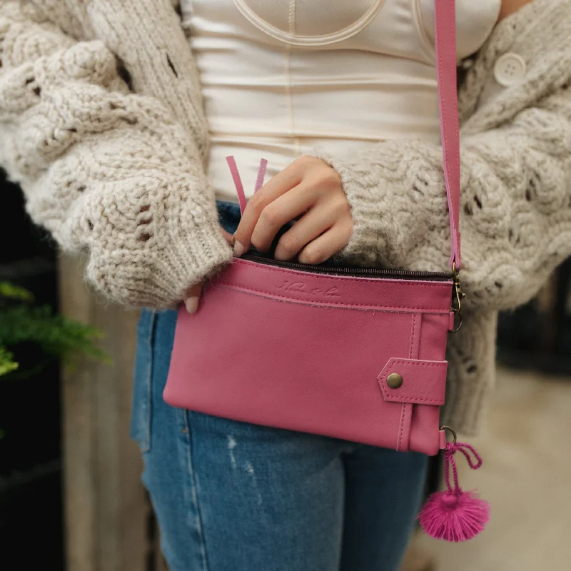 EVERYTHING CLUTCH WITH 3 D-RINGS - FULL LEATHER COLLECTION - MULBERRY Shop Stylish Bags At Unbeatable Prices
