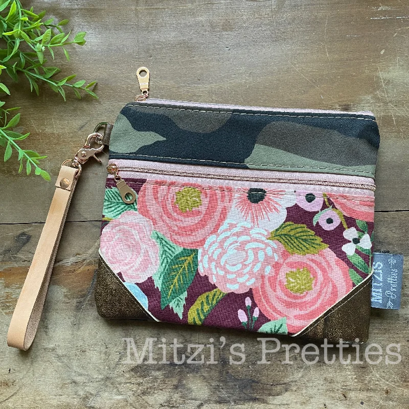 SHIPS TODAY Double Zipper Camo & Floral Leather Wristlet Statement Handbags At Unbeatable Discounts SHIPS TODAY Double Zipper Camo & Floral Leather Wristlet Statement Handbags At Unbeatable Discounts