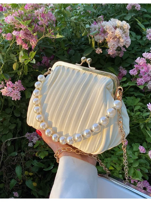SHEIN Lightweight,Business Casual Argyle Princess Faux Pearl & Rhinestone Pearl Chain & Decor Mini Faux Pearl Decor Kiss Lock Satchel Bag For Party Grab Stylish Bags Before They Sell Out