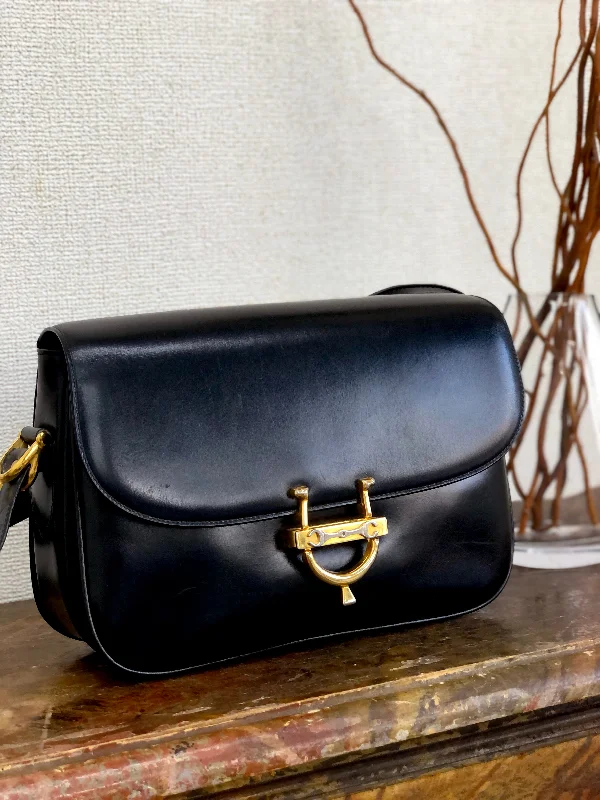 CELINE Horseshoe Crossbody Shoulderbag Black Vintage Old CELINE 7k2ni4 Iconic Handbags At Budget-Friendly Prices CELINE Horseshoe Crossbody Shoulderbag Black Vintage Old CELINE 7k2ni4 Iconic Handbags At Budget-Friendly Prices