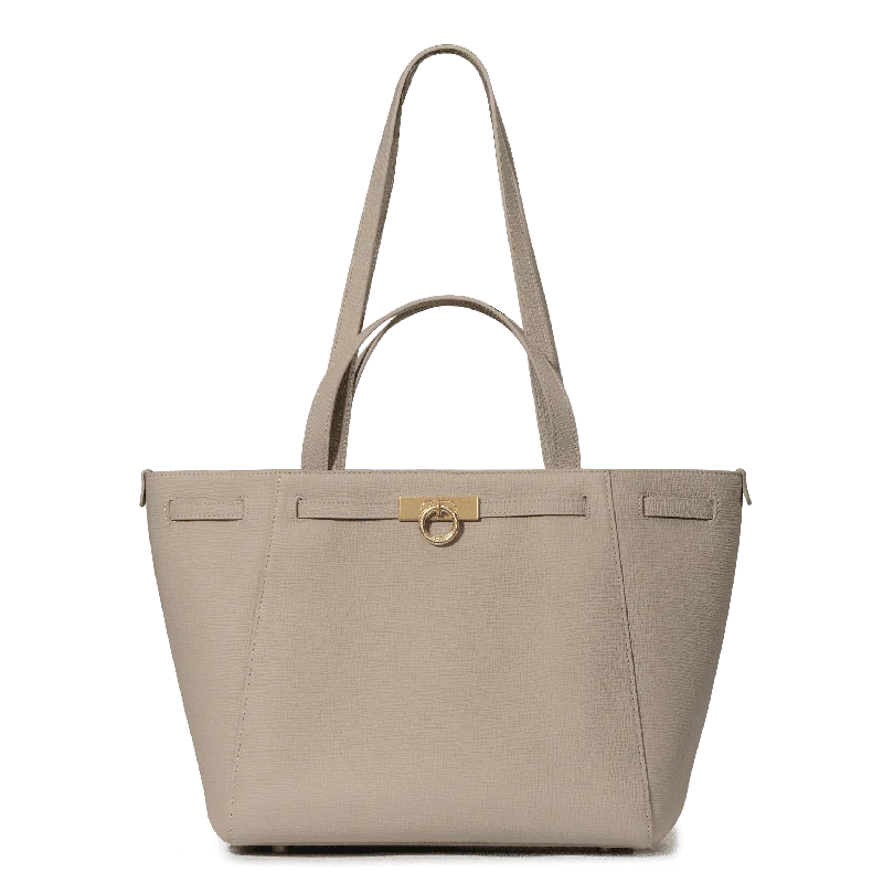 Trendy Bags For Women And Men In 2025 Madison Large Tote Bag Classic Totes, Exclusive Deals Trendy Bags For Women And Men In 2025 Madison Large Tote Bag Classic Totes, Exclusive Deals